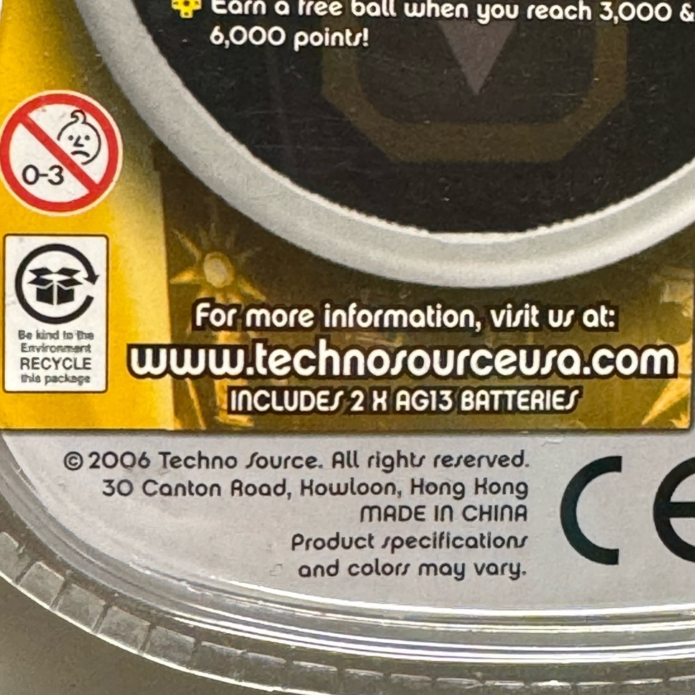 Techno Source Super Pinball‎ LCD Video Game Handheld Key Chain 2006 Unopened - Picture 5 of 7
